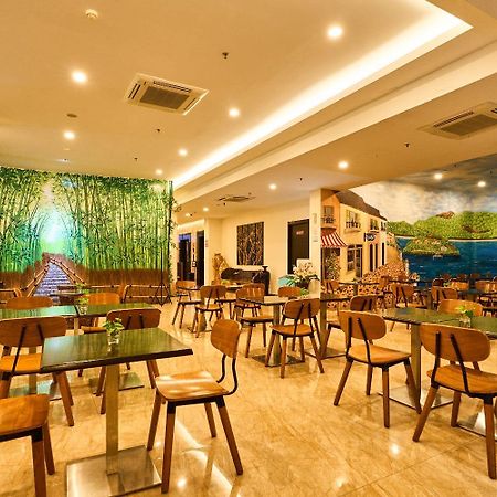 Grand Orchid Hotel Yogyakarta Maguwo Zewnętrze zdjęcie
