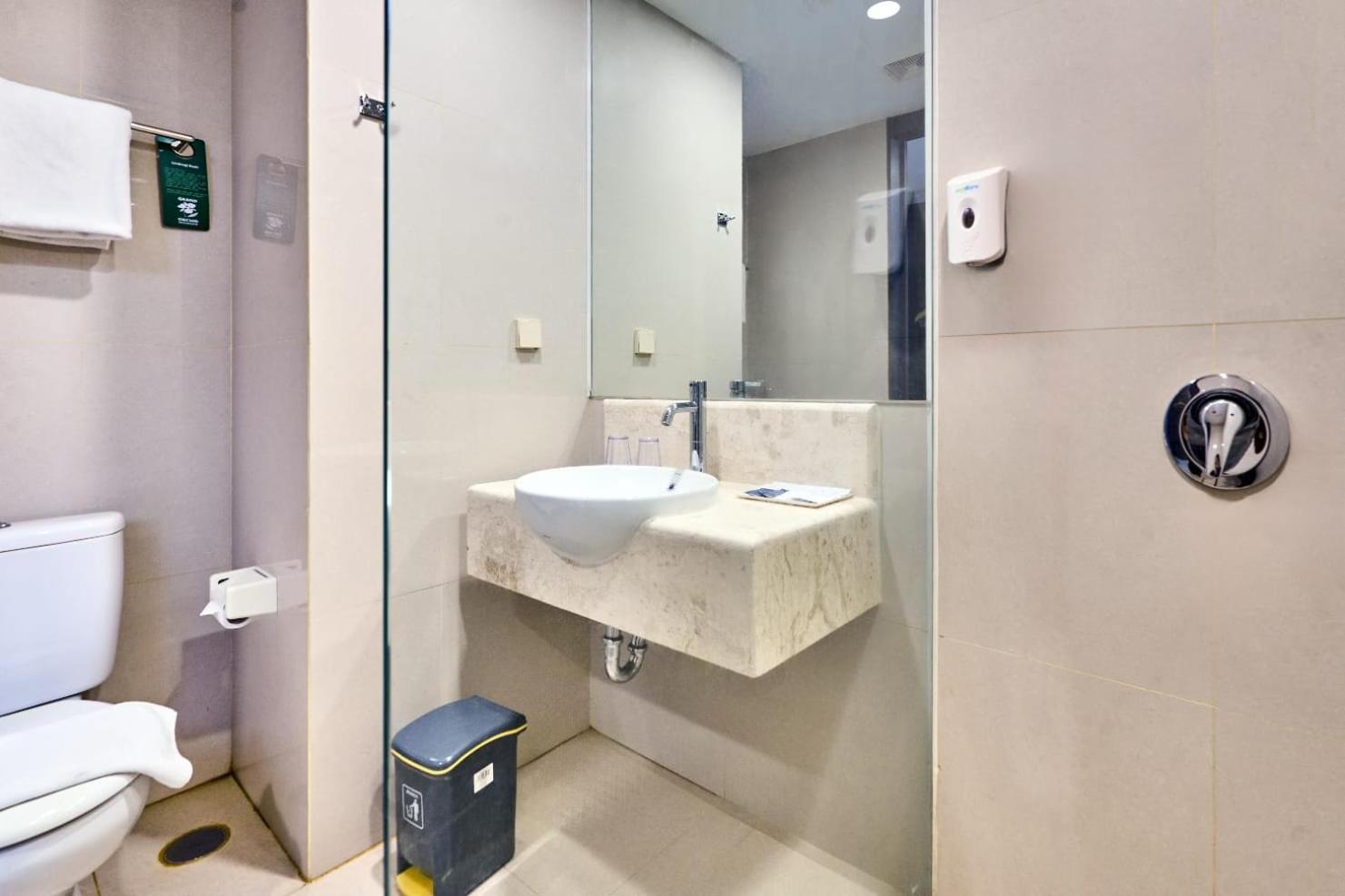 Grand Orchid Hotel Yogyakarta Maguwo Zewnętrze zdjęcie