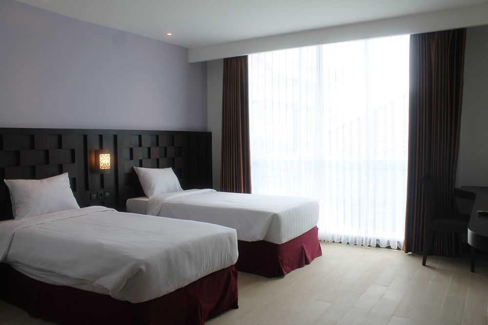 Grand Orchid Hotel Yogyakarta Maguwo Zewnętrze zdjęcie