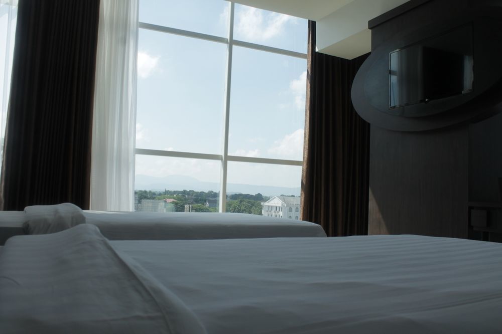 Grand Orchid Hotel Yogyakarta Maguwo Zewnętrze zdjęcie