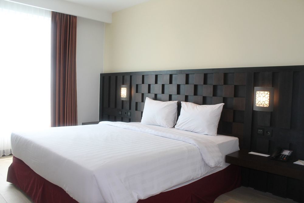 Grand Orchid Hotel Yogyakarta Maguwo Zewnętrze zdjęcie