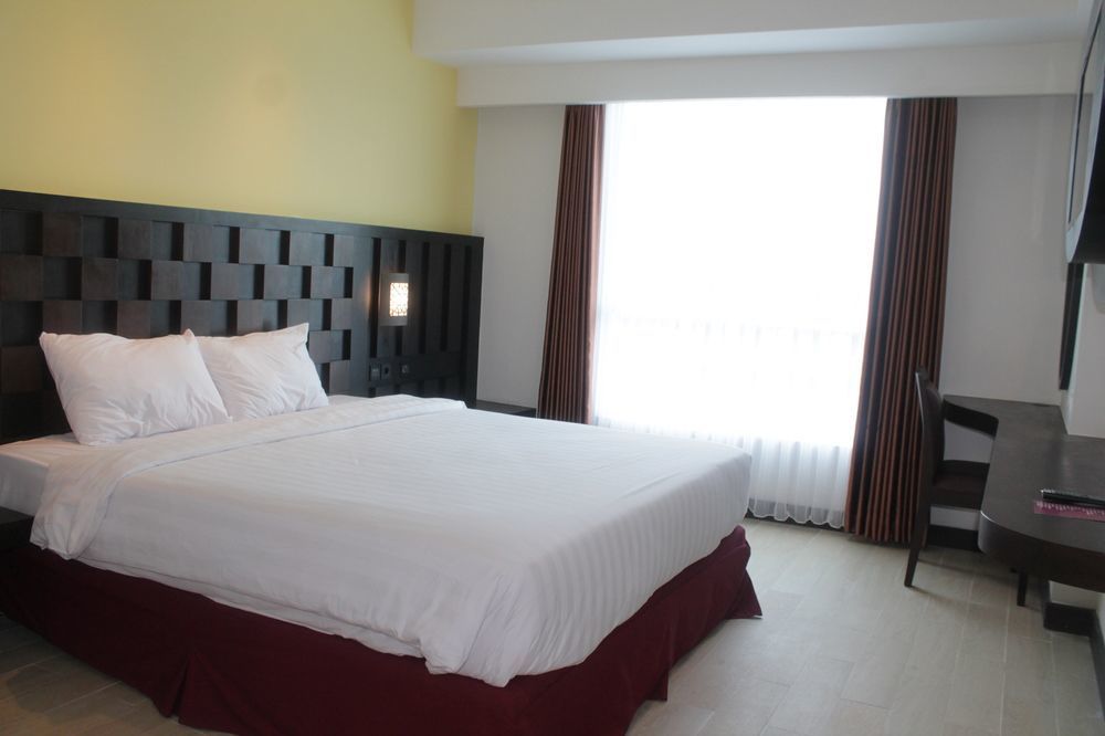 Grand Orchid Hotel Yogyakarta Maguwo Zewnętrze zdjęcie